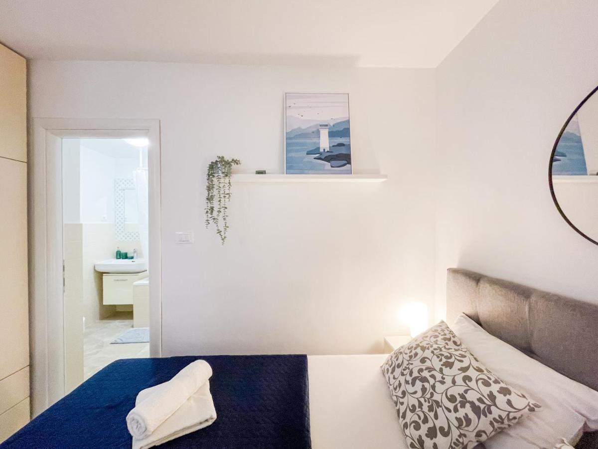 Apartment Zenta With Free Private Parking Spalato Esterno foto