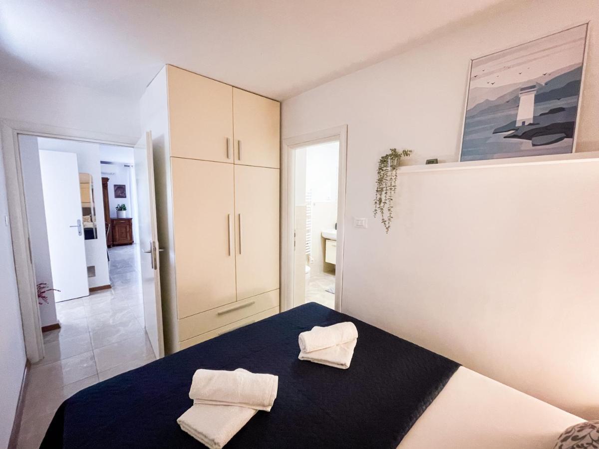Apartment Zenta With Free Private Parking Spalato Esterno foto